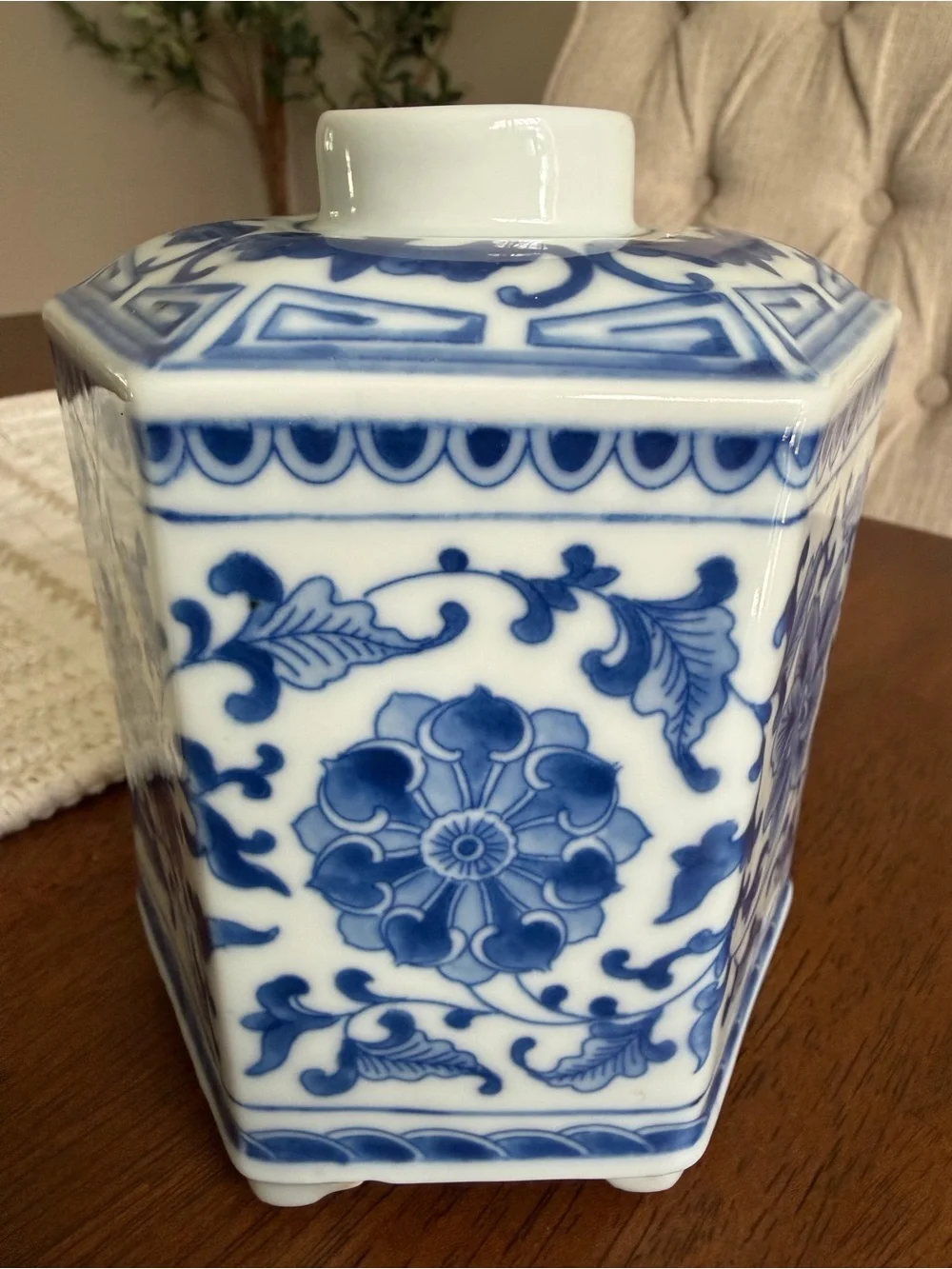 Blue and White Porcelain Hexagonal Tea Caddy